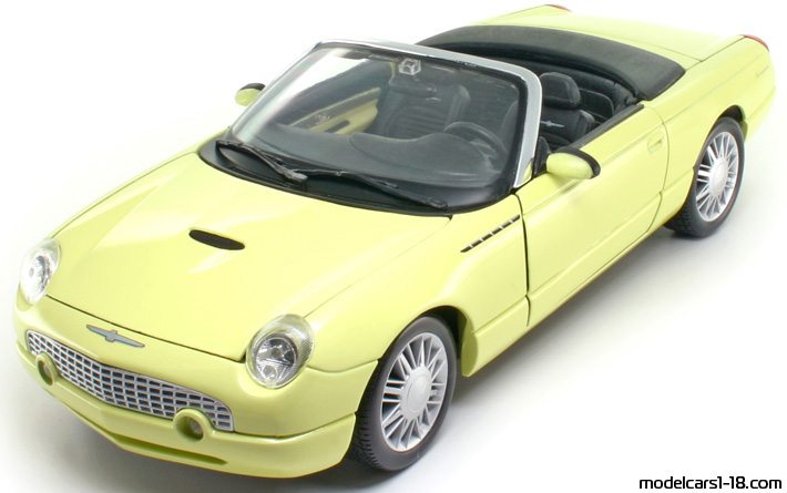 2002 - Ford Thunderbird Maisto 1/18 - Vorne linke Seite