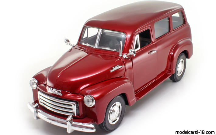 1950 - GMC Carryall Suburban Mira 1/18 - Предна лява страна