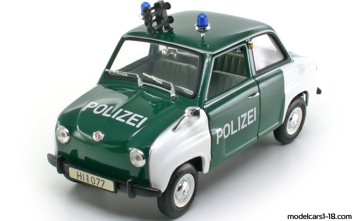 1955 - Goggomobil T250 Fire Dept / Police Revell 1/18 - Предна лява страна