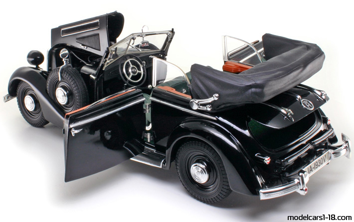 1939 - Horch 930V Ricko 1/18 (Schwarz) Zu öffnende Teile