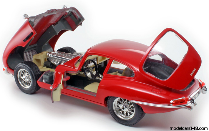 1961 - Jaguar E-Type Bburago 1/18 (Red) Zu öffnende Teile
