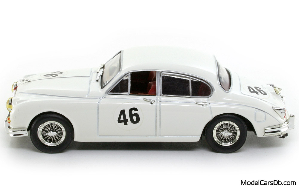 1960 - Jaguar Mark II Vitesse 1/43 (White) Side