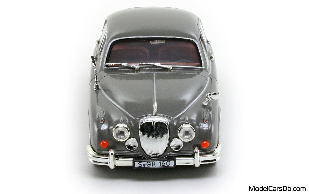 1960 - Jaguar Mark II Vitesse 1/43 (Grey) Front end