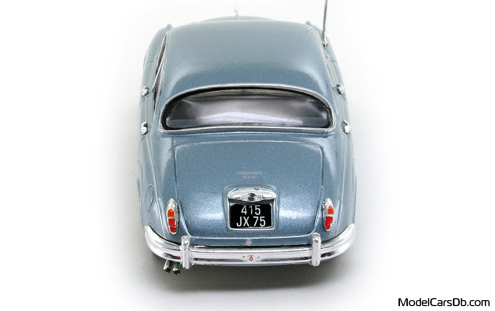 1960 - Jaguar Mark II Vitesse 1/43 (Blue) Rear end