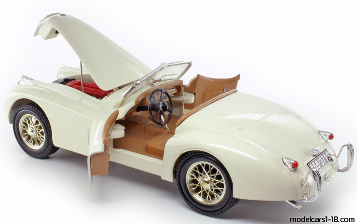 1948 - Jaguar XK120 ERTL 1/18 (Weiß) Zu öffnende Teile