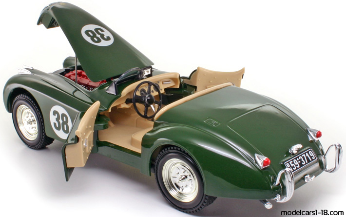 1948 - Jaguar XK120 ERTL 1/18 (Grün) Zu öffnende Teile