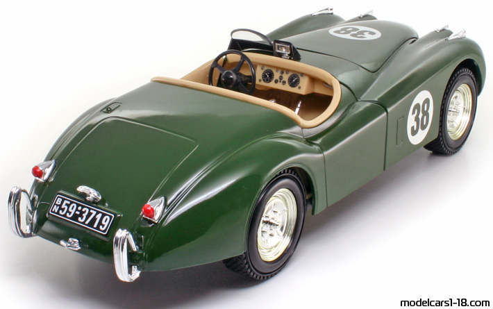 1948 - Jaguar XK120 ERTL 1/18 (Grün) Hinten rechte seite