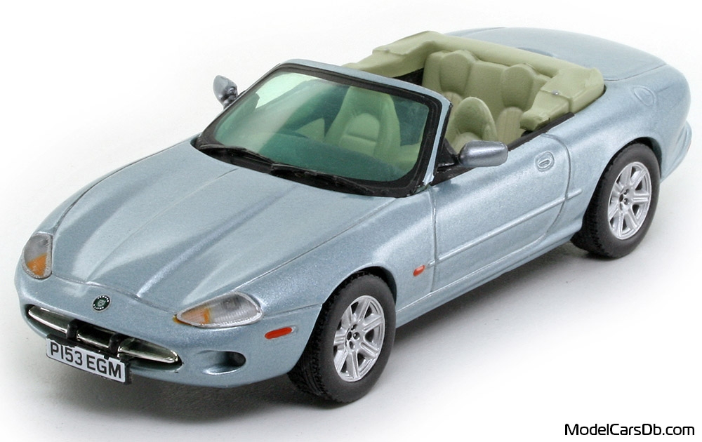 Jaguar XK8 (cabriolet) 1996 Vitesse 1:43