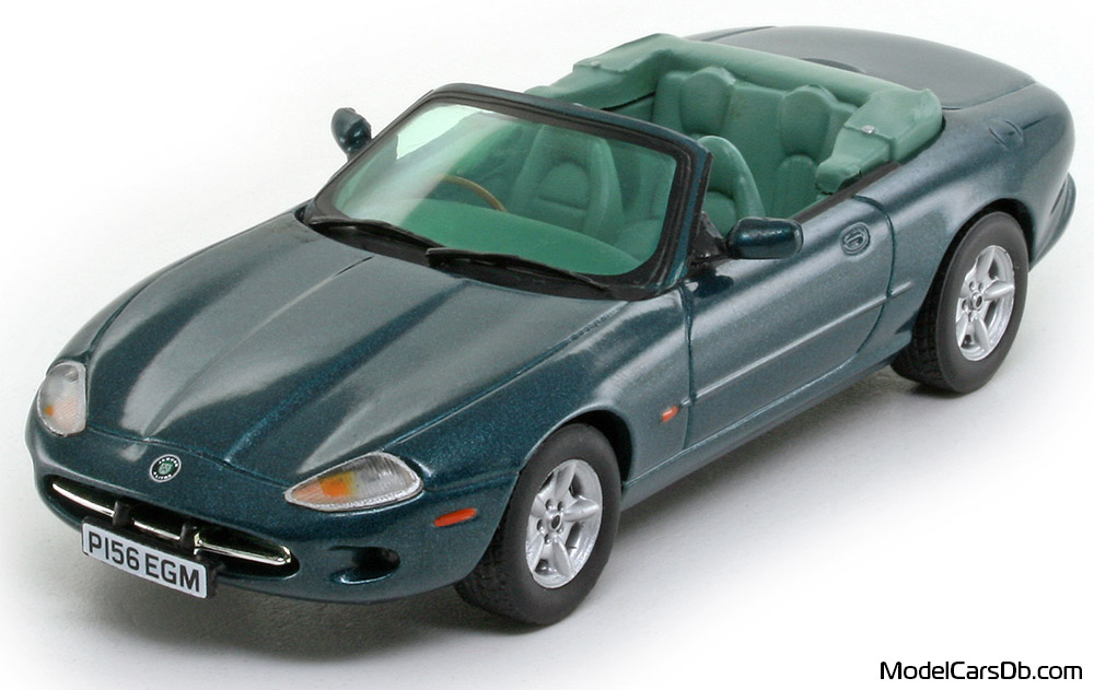 Jaguar XK8 (cabriolet) 1996 Vitesse 1:43