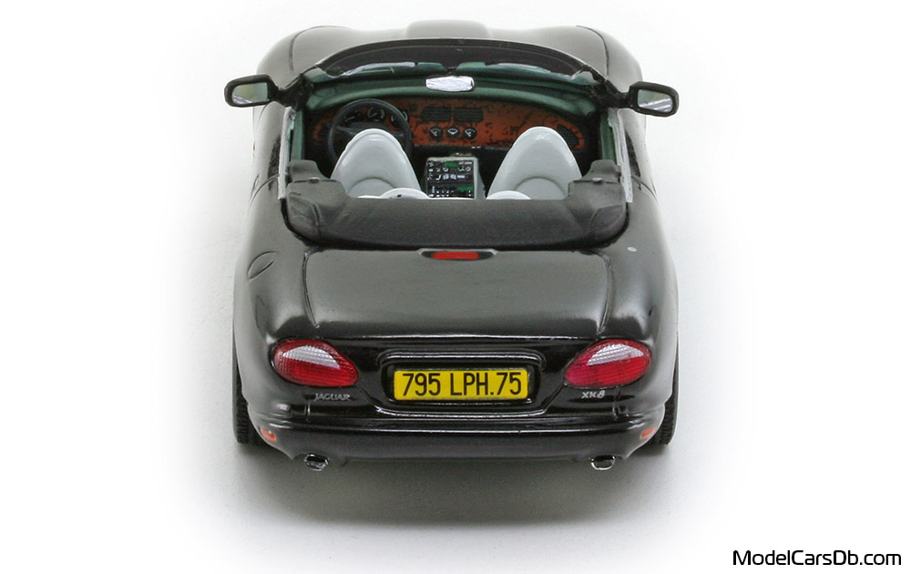 1996 - Jaguar XK8 Vitesse 1/43 (Black) Rear end