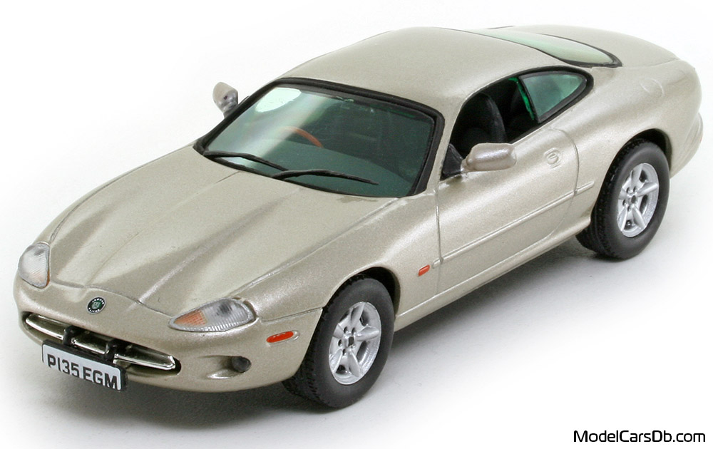 Jaguar XK8 (coupe) 1996 Vitesse 1:43