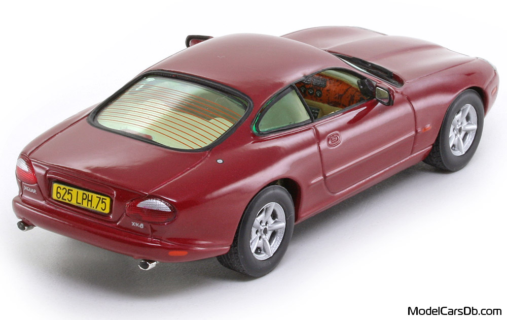1996 - Jaguar XK8 Vitesse 1/43 (Red) Rear right side