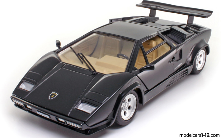 1987 - Lamborghini Countach LP5000 QV Polistil 1/18 - Предна лява страна