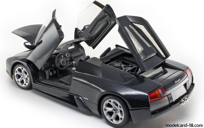 2001 - Lamborghini Murcielago Roadster Motor Max 1/18 (Black) Opening parts