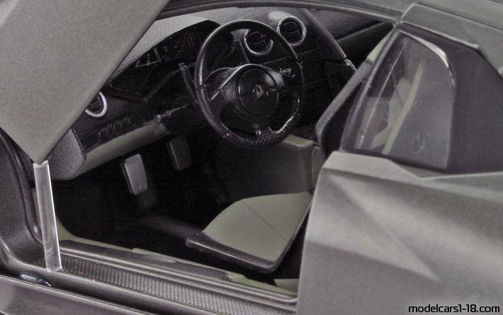 2007 - Lamborghini Reventon Mondo Motors 1/18 (Grey) Interior dashboard