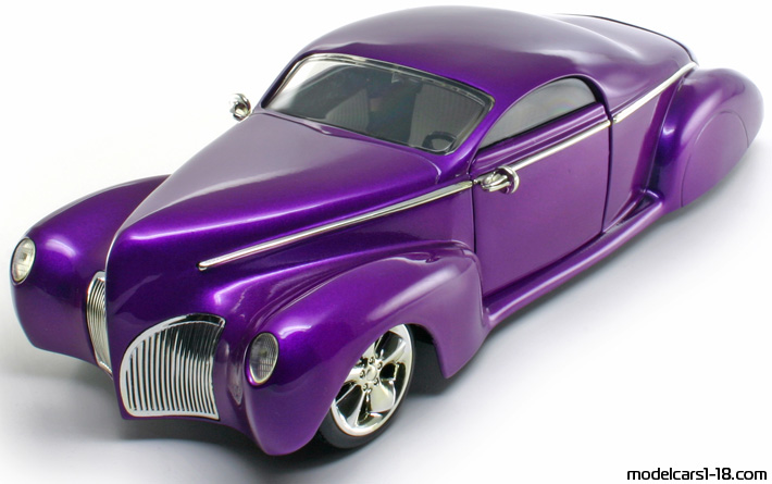 1937 - Lincoln Zephyr Custom Hot Wheels 1/18 - Vorne linke Seite