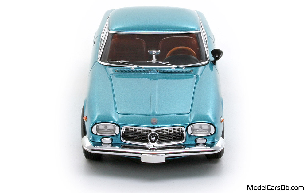1960 - Maserati 5000 GT Minichamps 1/43 (Blau) Front