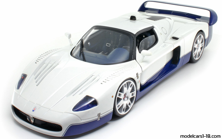 2004 - Maserati MC12 Elite 1/18 - Передняя левая сторона