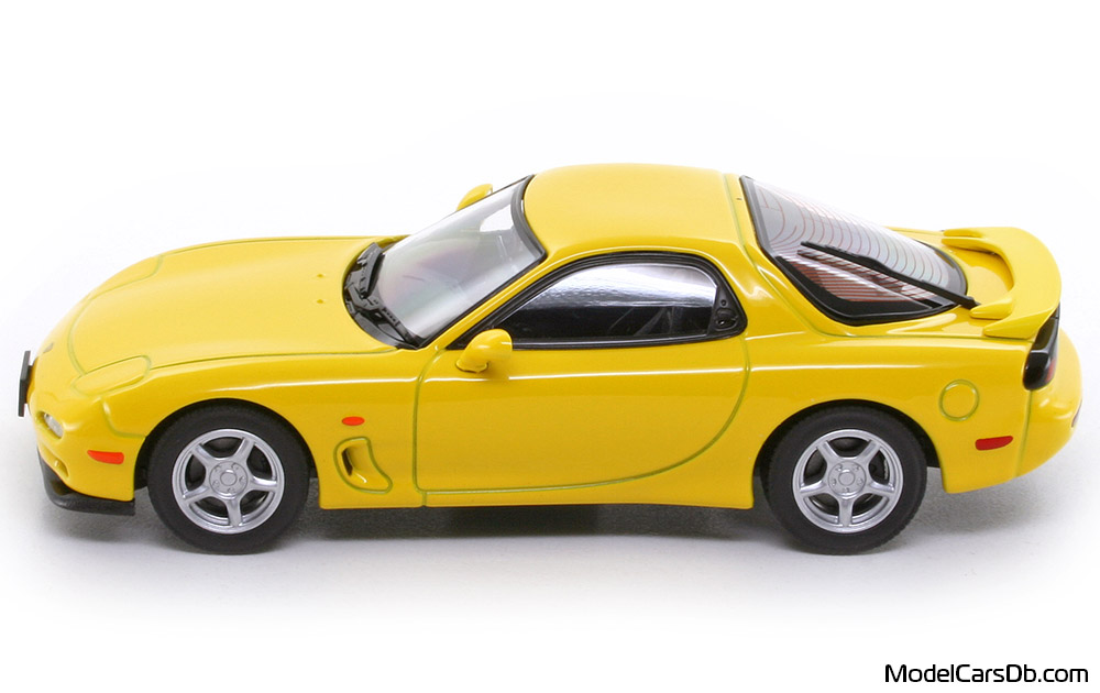 1993 - Mazda RX-7 Hachette 1/43 (Yellow) Side