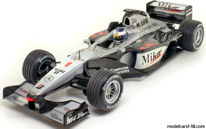 2000 - McLaren Mercedes MP4-15 Minichamps 1/18 - Vorne linke Seite