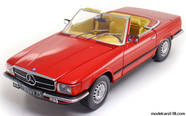 1977 - Mercedes 350 SL (R107) Chrono 1/18 (Red) Предна лява страна