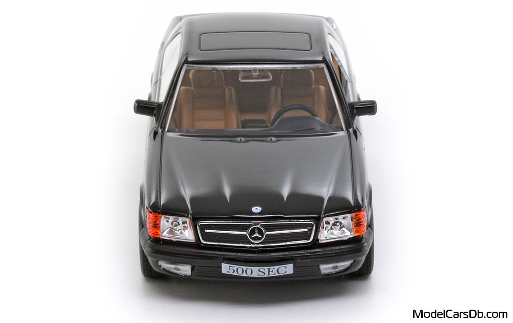 1981 - Mercedes 500 SEC (C126) DeAgostini 1/43 (Schwarz) Front