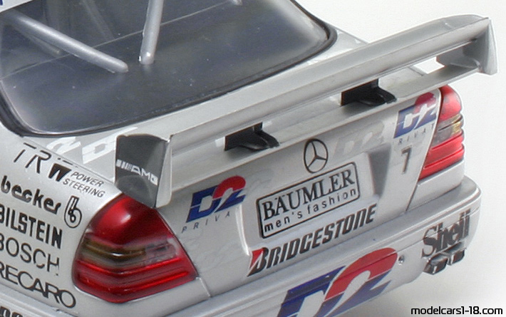 1994 - Mercedes C DTM (W202) UT 1/18 (Silber / Hellsilber) Kofferraum / Klappbare Scheinwerfer