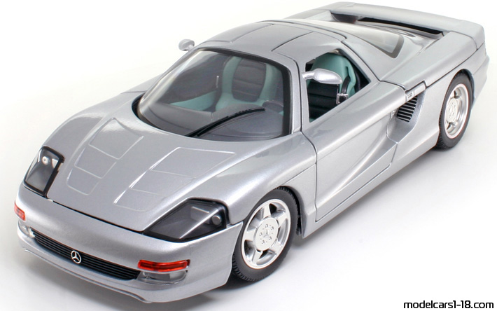 1991 - Mercedes C112 Concept Guiloy 1/18 - Передняя левая сторона