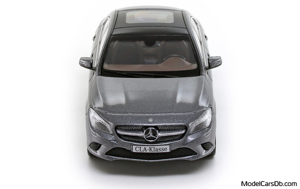 2014 - Mercedes CLA 200 (C117) Schuco 1/43 (Grey) Front end
