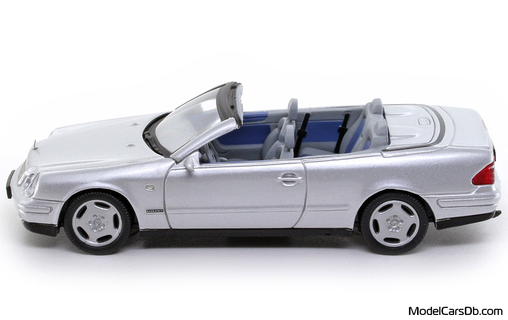 1999 - Mercedes CLK 230 (A208) Schuco 1/43 (Сребрист) Страна
