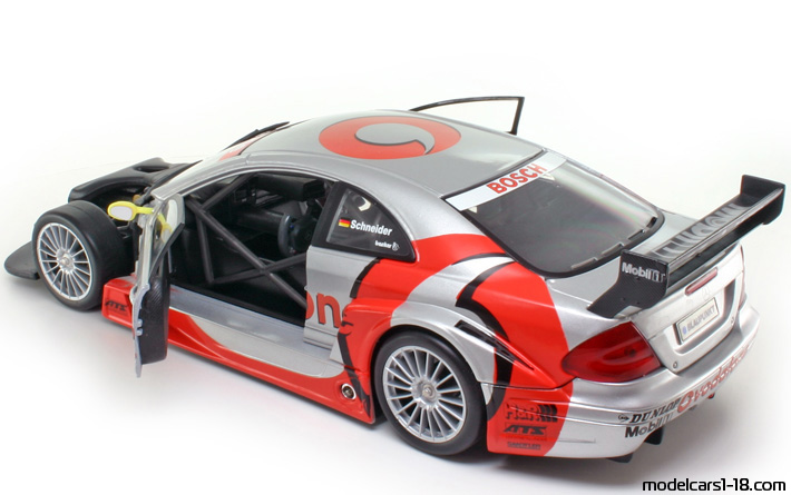 2002 - Mercedes CLK DTM (C209) Maisto 1/18 (Silver / Red) Opening parts