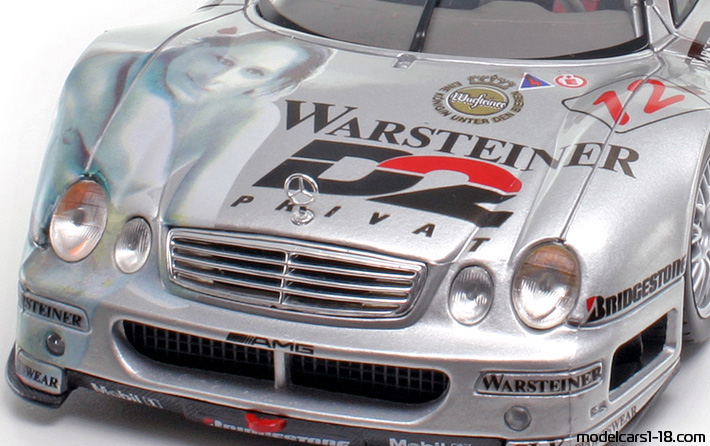 1998 - Mercedes CLK GTR Maisto 1/18 (Silber) Kofferraum / Klappbare Scheinwerfer
