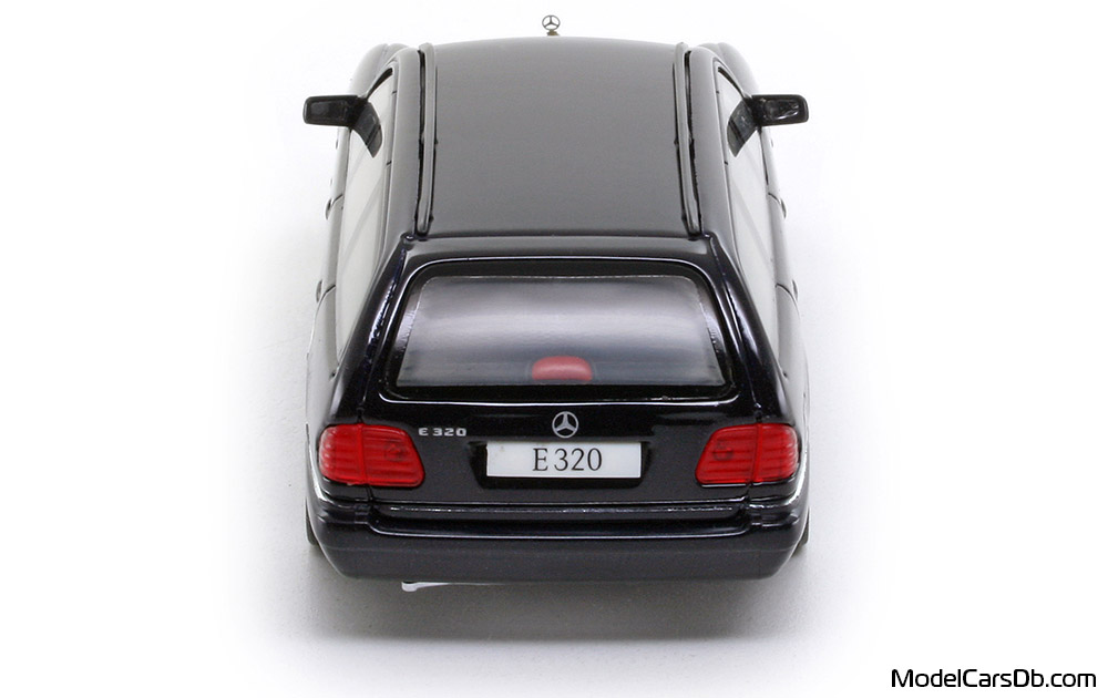1998 - Mercedes E 320 T (S210) Herpa 1/43 (Blue) Rear end