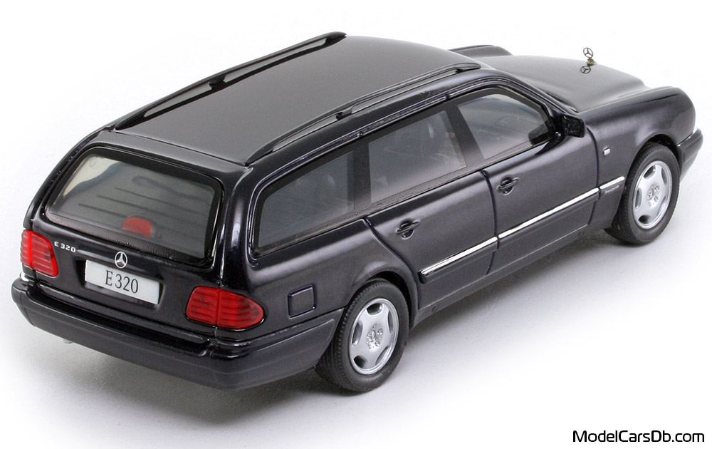1998 - Mercedes E 320 T (S210) Herpa 1/43 (Blue) Rear right side