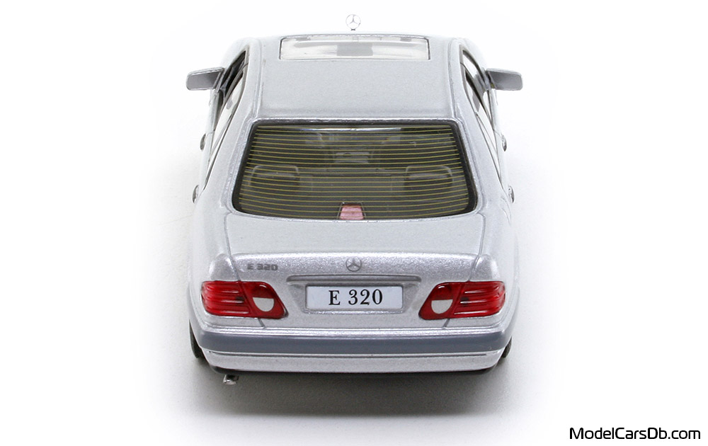1995 - Mercedes E 320 (W210) DeAgostini 1/43 (Silber) Heck