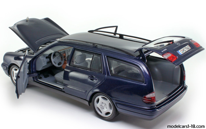 1998 - Mercedes E 420 (W210) Anson 1/18 (Сребрист) Отваряеми части