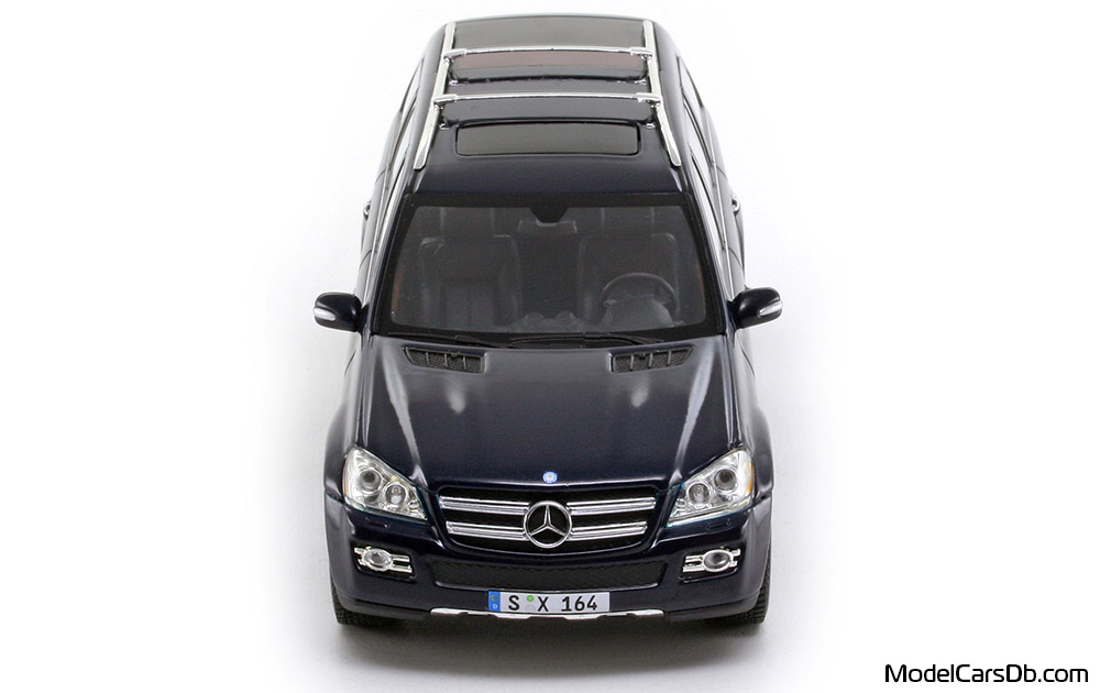 2006 - Mercedes GL 500 (X164) Minichamps 1/43 (Blau) Front