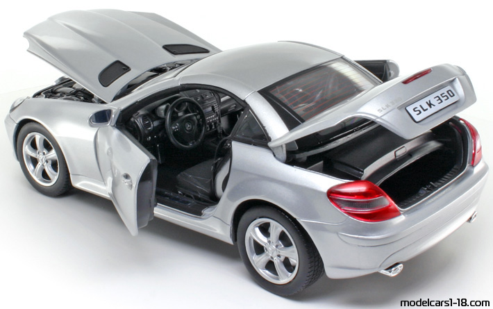 2005 - Mercedes SLK 350 (R171) Welly 1/18 (Silber) Zu öffnende Teile