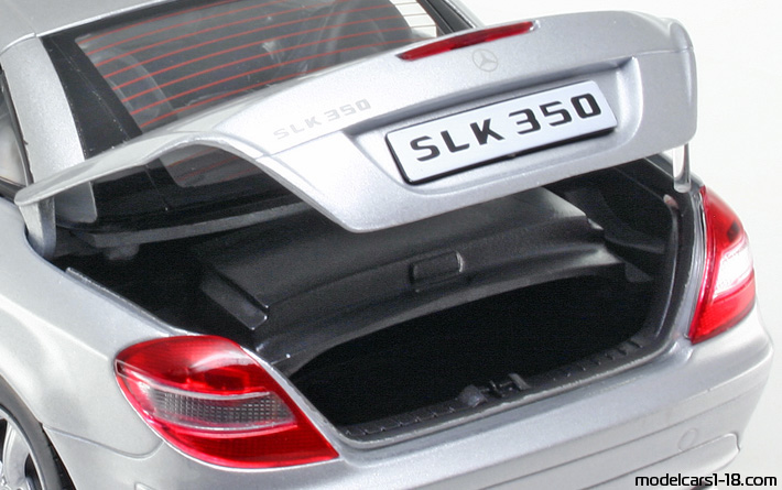 2005 - Mercedes SLK 350 (R171) Welly 1/18 (Silber) Kofferraum / Klappbare Scheinwerfer