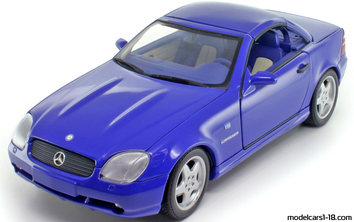 1997 - Mercedes SLK AMG (R170) UT 1/18 - Предна лява страна