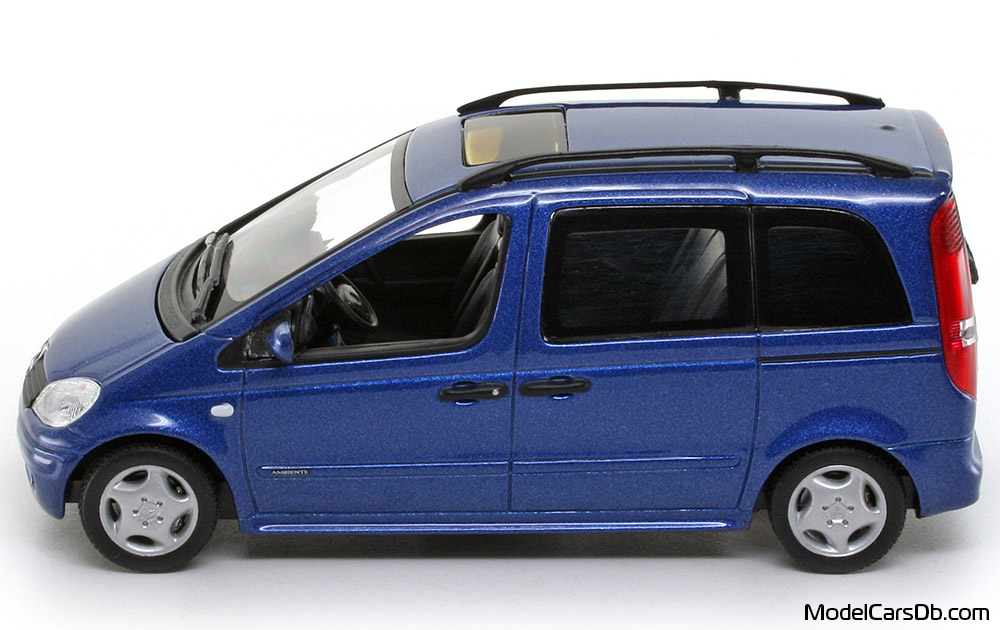 2004 - Mercedes Vaneo (W414) Minichamps 1/43 (Blue) Side