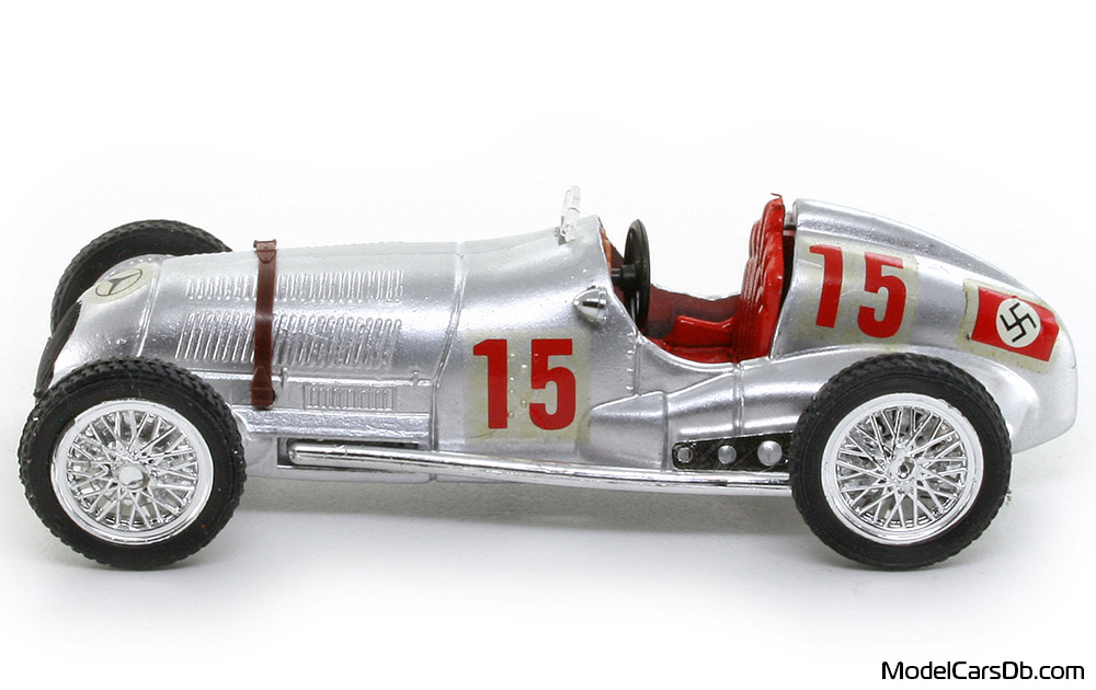 1938 - Mercedes W125 Brumm 1/43 (Silver) Side