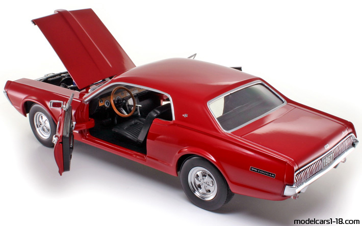 1967 - Mercury Cougar XR7 Sun Star 1/18 (Rot) Zu öffnende Teile