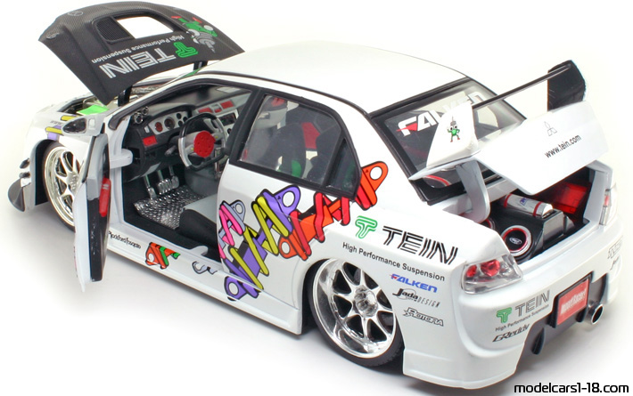 2003 - Mitsubishi Lancer EVO VIII Jada Toys 1/18 (Weiß) Zu öffnende Teile
