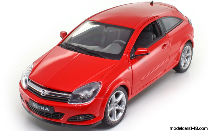 2005 - Opel Astra GTC Welly 1/18 (Rot) Vorne linke Seite