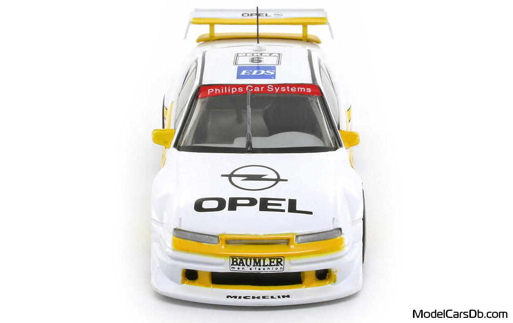1993 - Opel Calibra V6 Minichamps 1/43 (White / Yellow) Front end