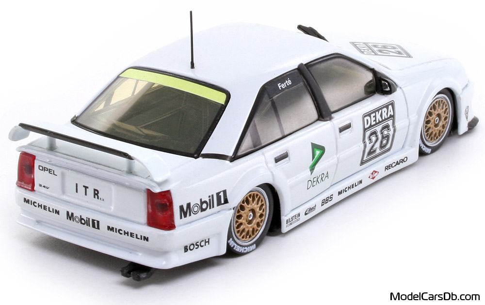 1991 - Opel Omega 3000 24V Minichamps 1/43 (White) Rear right side