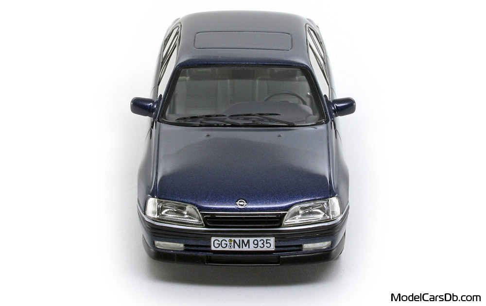 1991 - Opel Omega CD 2.6i Neo Scale Models 1/43 (Blue) Front end