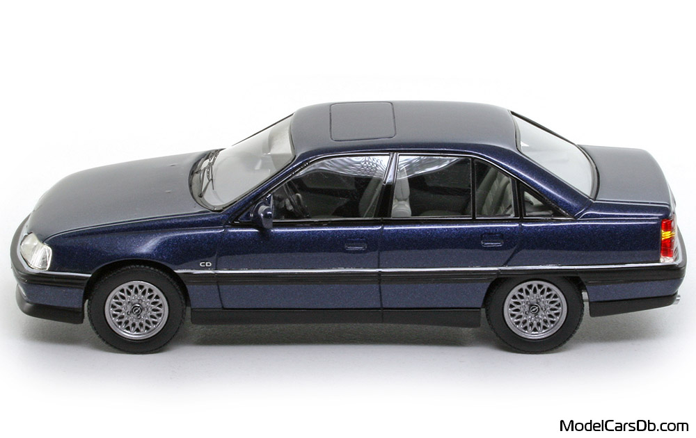 1991 - Opel Omega CD 2.6i Neo Scale Models 1/43 (Blue) Side