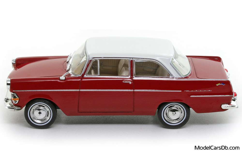 1960 - Opel Rekord Altaya 1/43 (Red / White) Side